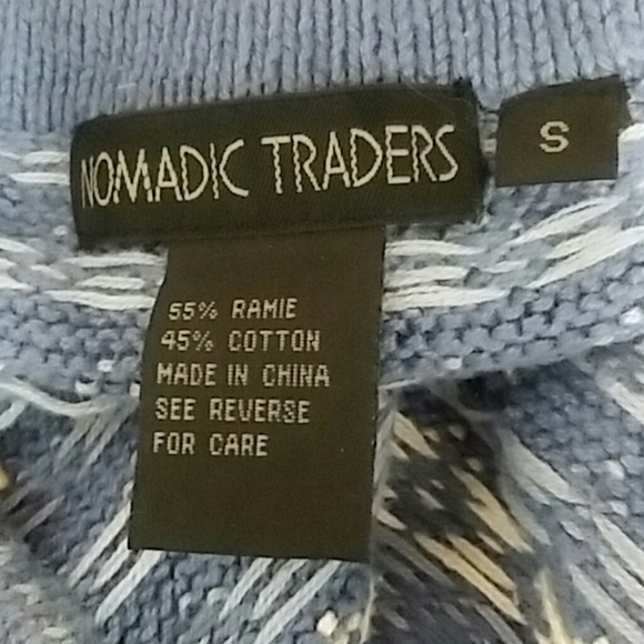 Classic Nordic Alpine Winter Sweater - Picture 6 of 8